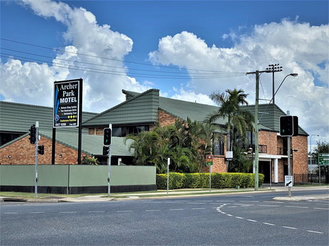 Archer Park Motel - Newcastle Accommodation 1