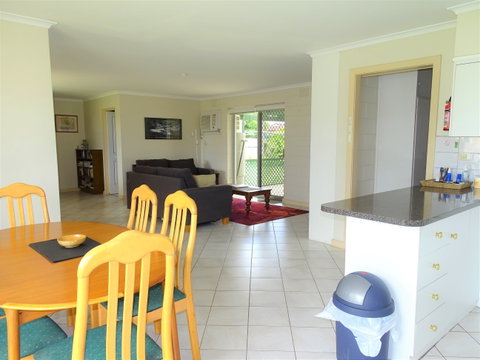 Blanche Place - Newcastle Accommodation 2
