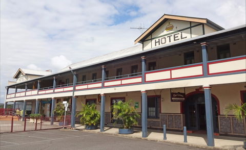 Crown Hotel Motel - New Castle Tourism 0