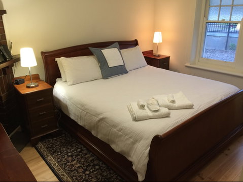 MacDonnell House, Naracoorte - Newcastle Accommodation 1