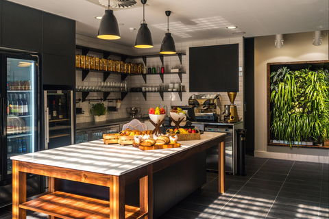 Mantra Richmont Hotel - Newcastle Accommodation 1