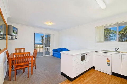 Seascape Holiday Apartments Lake Cathie - New Castle Tourism 2
