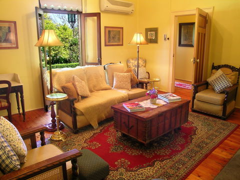 Buxton Manor - Garden And Loft Apartment - Newcastle Accommodation 0