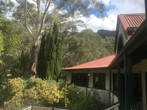 Mountain Grand Halls Gap - Newcastle Accommodation 1