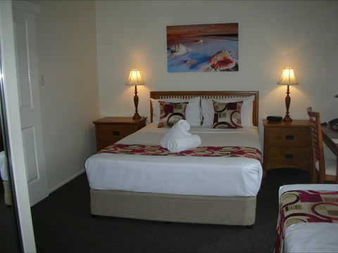 Palm View Holiday Apartments - Newcastle Accommodation 1