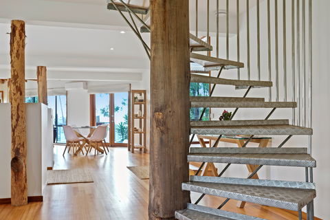 Tura Tree House - New Castle Tourism 2