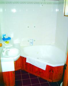 Aristocrat Waurnvale Motel - Newcastle Accommodation 3