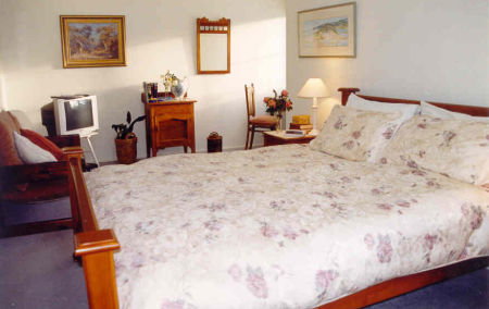 Aireys Riverbend - New Castle Tourism 0