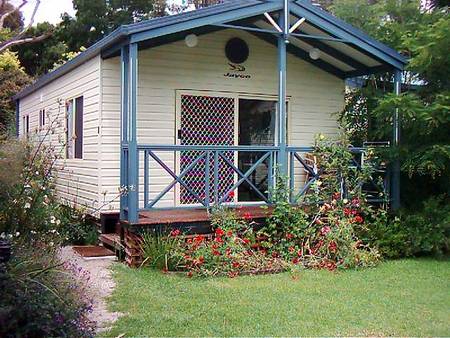 Beach Park Tourist Caravan Park - New Castle Tourism 1