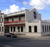 Mitchell River Tavern - New Castle Tourism