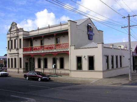 Mitchell River Tavern - Newcastle Accommodation 0