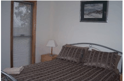 Yakkalla Holiday Cottage - Newcastle Accommodation 3