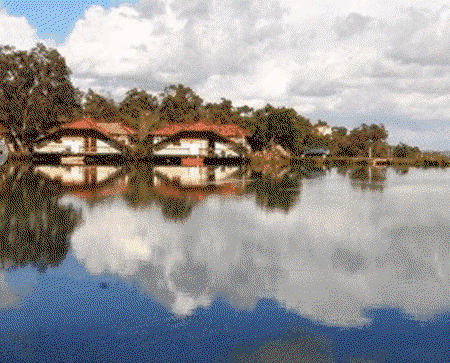 Lakeside Country Resort - New Castle Tourism 0