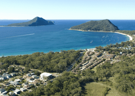 Shoal Bay Beachclub Apartments - New Castle Tourism