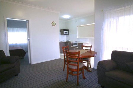 Abbey Apartments - New Castle Tourism 1