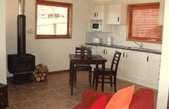 Melaleuca Mountain Chalets - New Castle Tourism 3