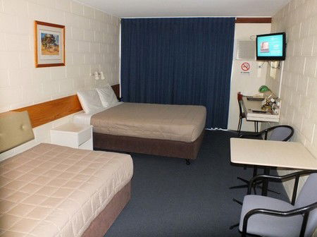 Central Motel - New Castle Tourism 0