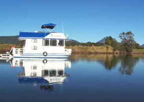 Tweed River House Boats - Newcastle Accommodation 3