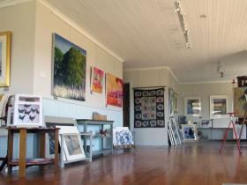 Tamar Valley Art Shack - New Castle Tourism 0