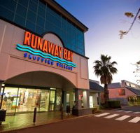 Runaway Bay Shopping Village - Newcastle Accommodation