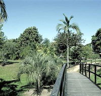 Ingham Memorial Gardens - New Castle Tourism