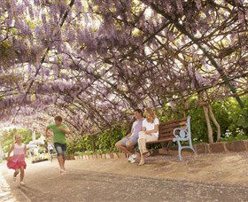 Laurel Bank Park - Newcastle Accommodation 0