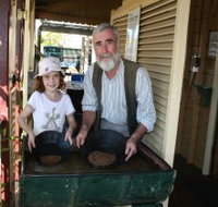 The Miner's Cottage - Newcastle Accommodation