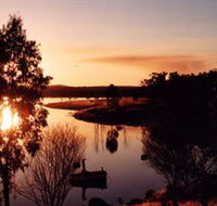 Bundoora Dam - New Castle Tourism