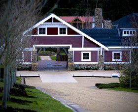 Ocean Eight Vineyard & Winery - New Castle Tourism 0
