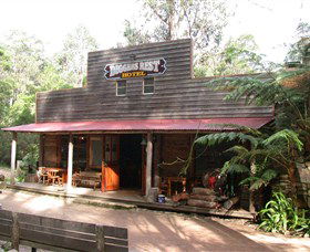 The Original Gold Rush Colony - New Castle Tourism 0