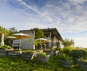 Lerida Estate - New Castle Tourism 0