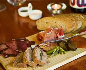 Jones Winery & Vineyard Cafe - Newcastle Accommodation 2