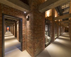 Shrine Of Remembrance - New Castle Tourism 5