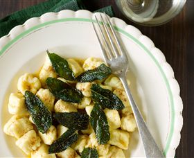 A Tavola! Cooking School At Pizzini Wines - Newcastle Accommodation 4