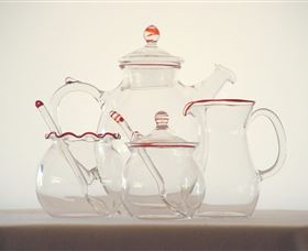 Peter Minson Art Glass - New Castle Tourism 1