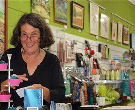 Artists On Parade Art Gallery - Newcastle Accommodation 0