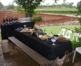Toppers Mountain Wines - New Castle Tourism 1