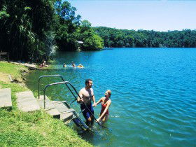 Green Park - New Castle Tourism 0