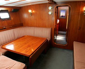 A Luxury Yacht On Sydney Harbour - New Castle Tourism 2