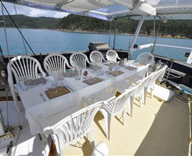 A Luxury Yacht On Sydney Harbour - New Castle Tourism 4