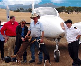 Australia By Air - New Castle Tourism 0