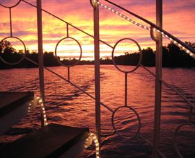 Hawkesbury Paddlewheeler - New Castle Tourism 1