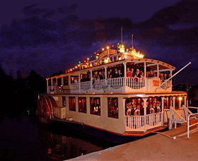 Nepean Belle Paddlewheeler - New Castle Tourism 4