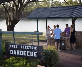 St George Riverbank Walkway - New Castle Tourism 2
