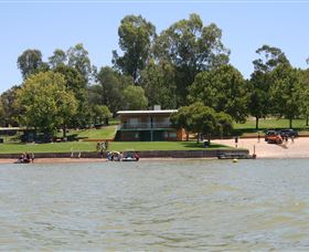 Griffith Boat Club - Newcastle Accommodation 1