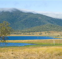 Lake Elphinstone - New Castle Tourism