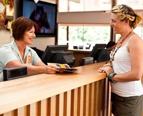 Savannah Visitor Plaza, Taronga Western Plains Zoo Dubbo - Newcastle Accommodation 6
