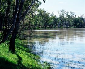 Yarrie Lake - Newcastle Accommodation 0