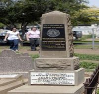 Historical Cemetery Moree - New Castle Tourism