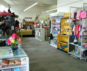 Warrnambool Independent Traders Market - Newcastle Accommodation 0
